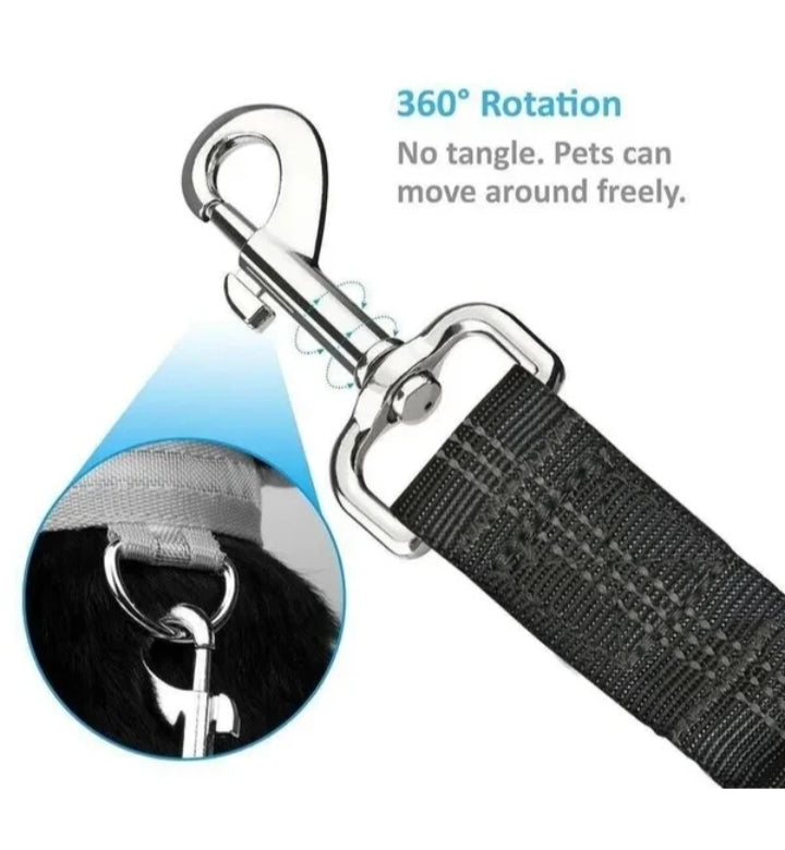 Close-up of the 360-degree swivel snap hook on the black nylon dog seat belt that helps prevent tangling